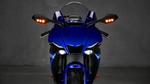 Yamaha R1